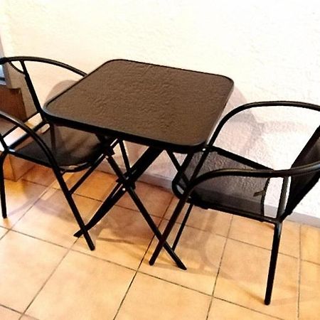 Appartement T1 Quartier Chateau De По Екстериор снимка