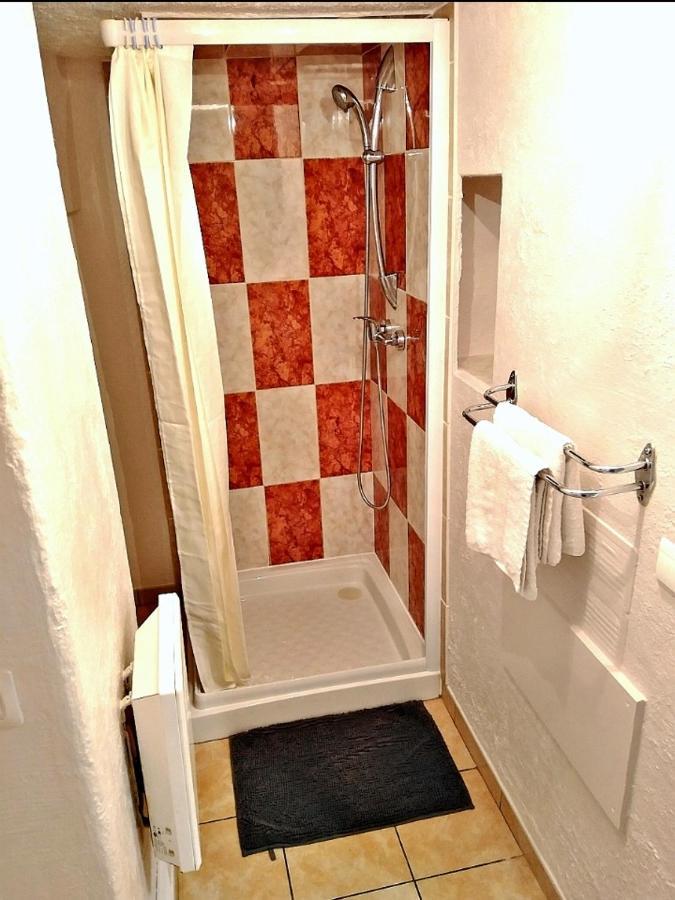 Appartement T1 Quartier Chateau De По Екстериор снимка