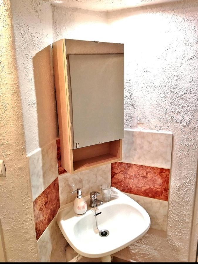 Appartement T1 Quartier Chateau De По Екстериор снимка