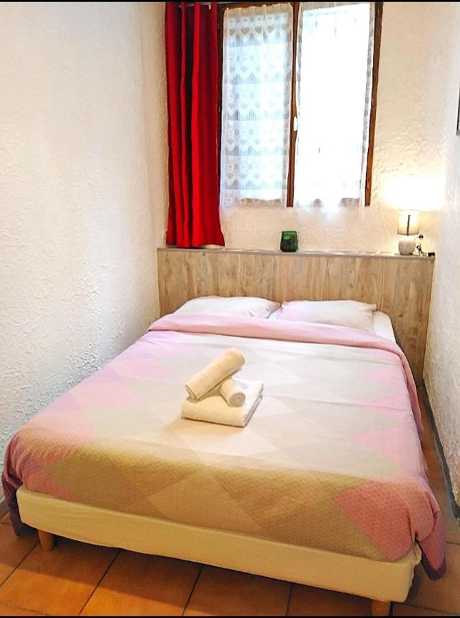 Appartement T1 Quartier Chateau De По Екстериор снимка